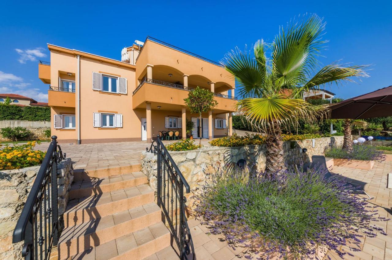 Alex 1 Apartmán