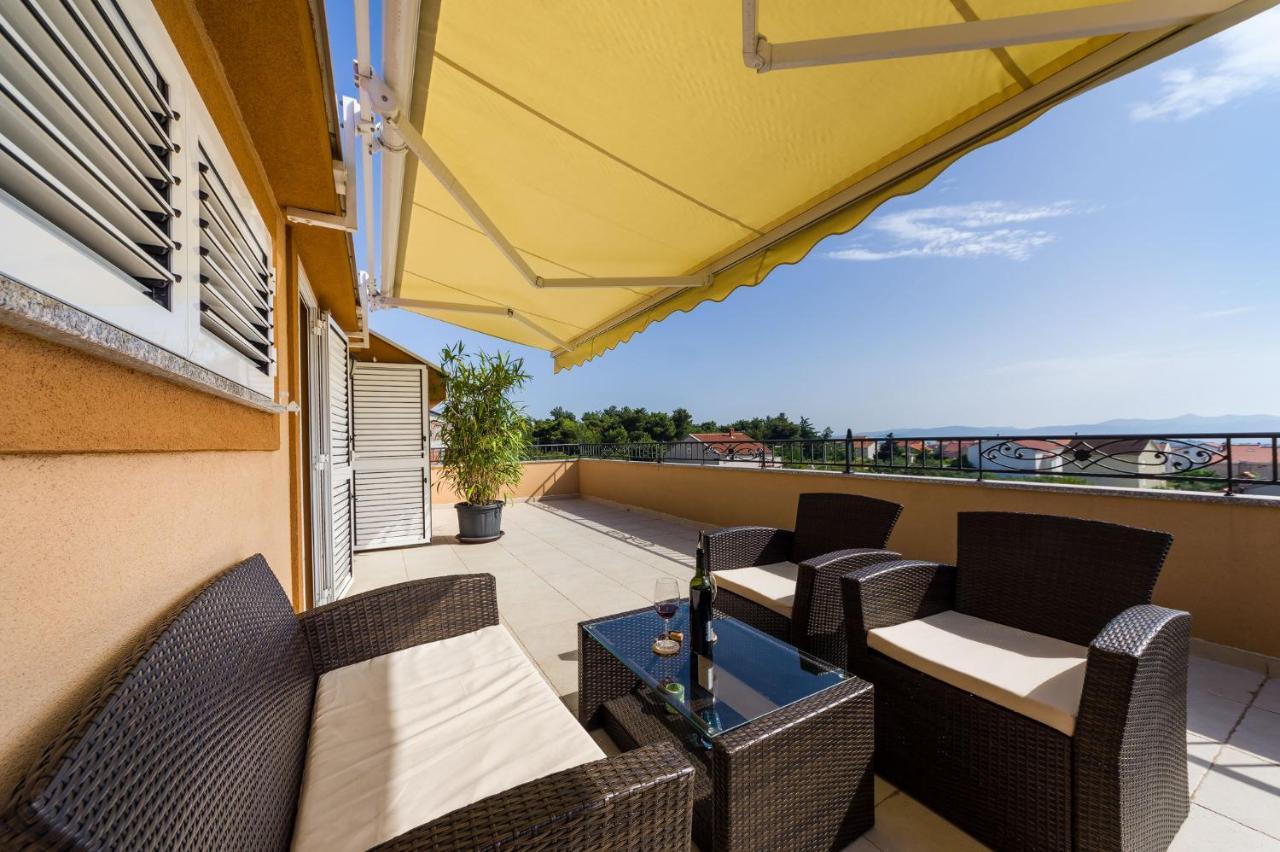 Alex 1 Apartman *