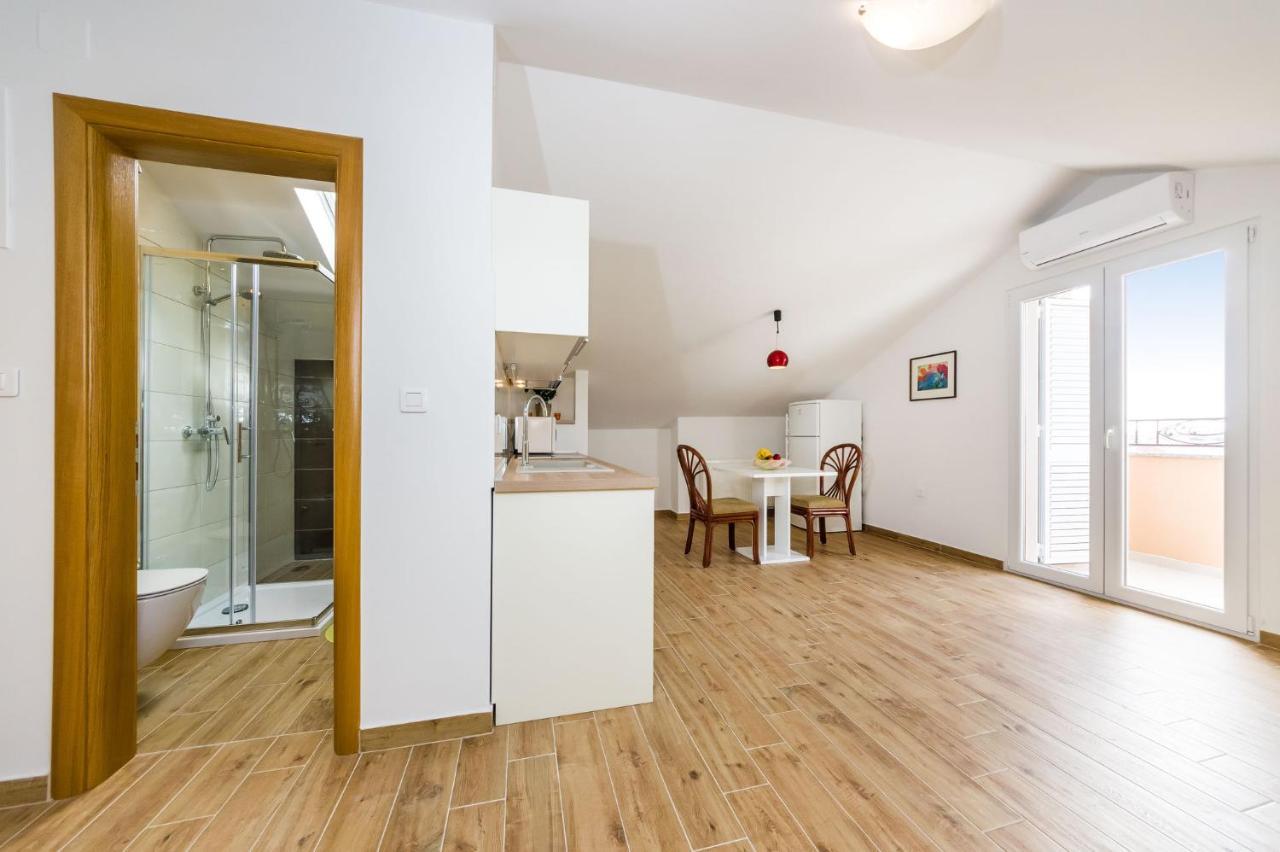 Alex 1 Apartmán *