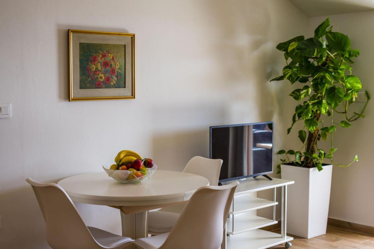 Alex 1 Apartmán