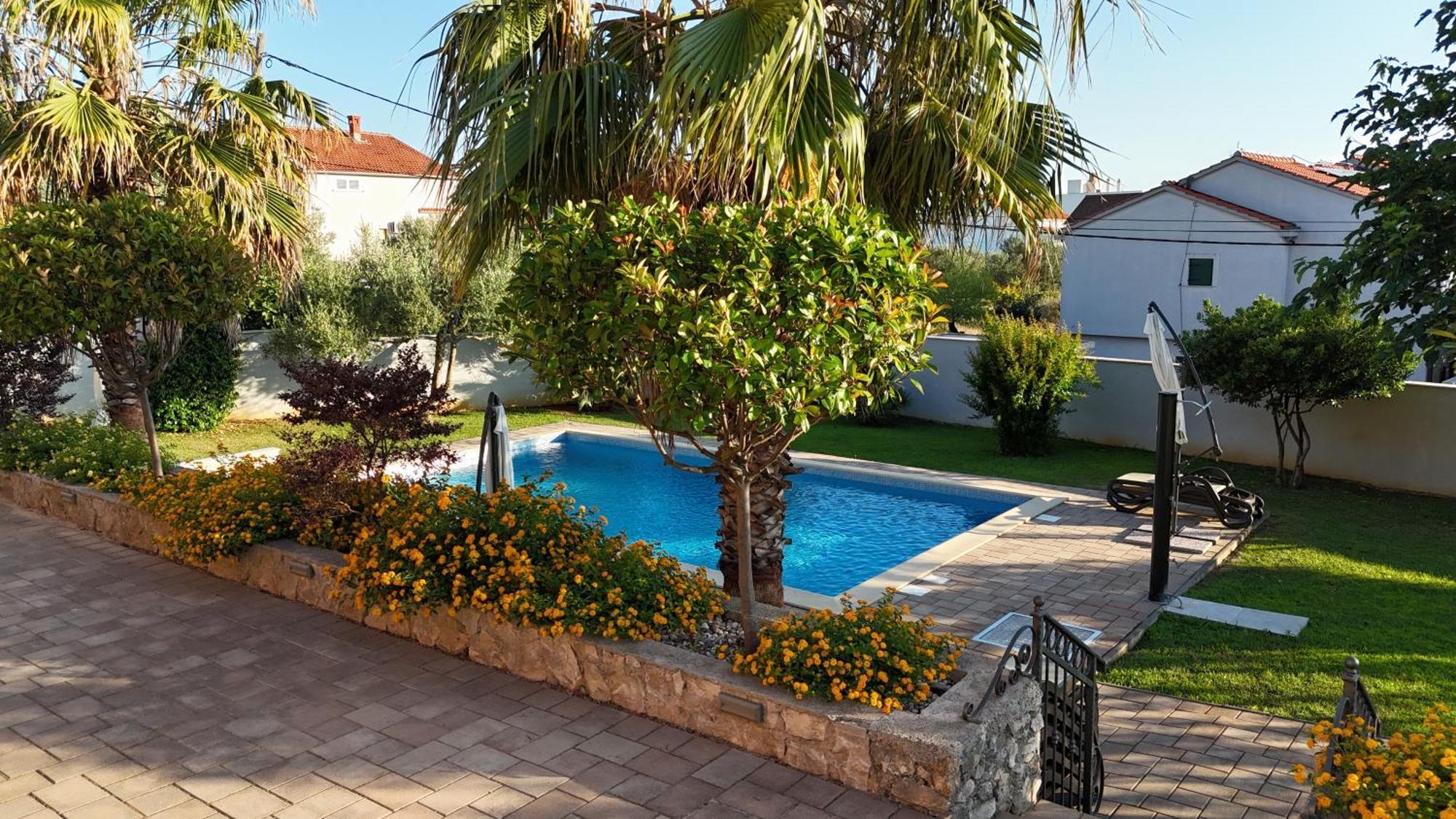 Alex 1 Apartman *